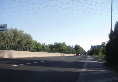 北京京密公路橡胶沥青工程