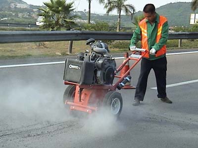 道路密封胶施工前开槽