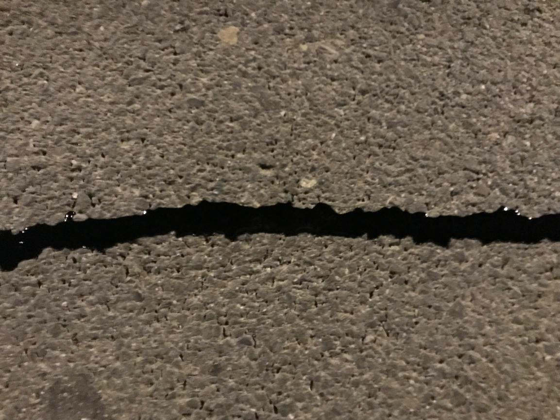 道路灌缝胶